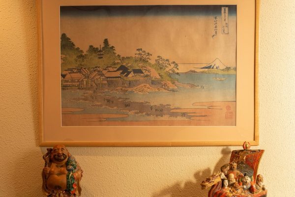 【展示作品】江の島に関わる作品を展示しております。是非ご覧くださいませ